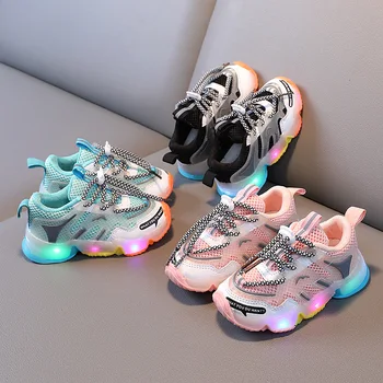 Детская спортивная обувь с подсветкой; новинка осени 2023 года; Сетчатая обувь на мягкой подошве для мальчиков и девочек для отдыха;