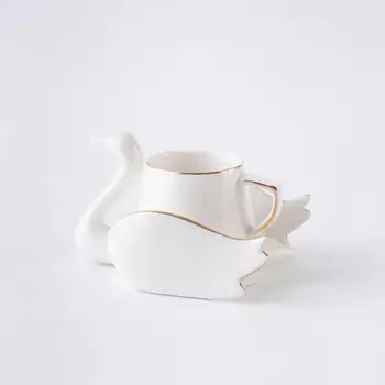 Креативный набор кофейных чашек-блюдец с лебедем в скандинавском стиле с золотым ободком, Маленькие Милые Белые Черные Зеленые Розовые Керамические чашки и блюдца, Прекрасные подарки